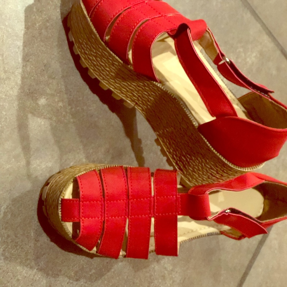 High sandals 😍